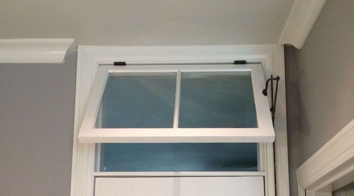 How to decorate transom windows