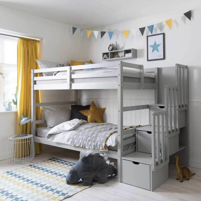 How to decorate a room with bunk beds