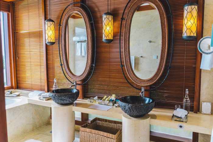 How to decorate a vanity room